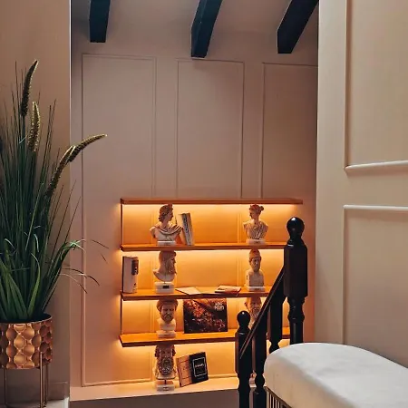 Hotel L The Writer's House *