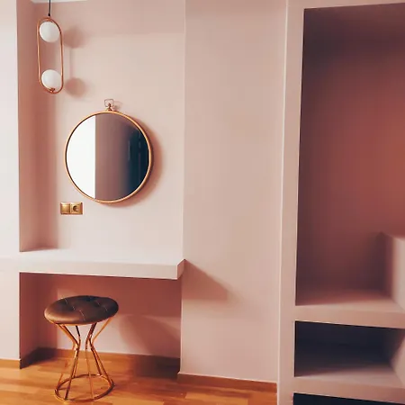 L The Writer's House