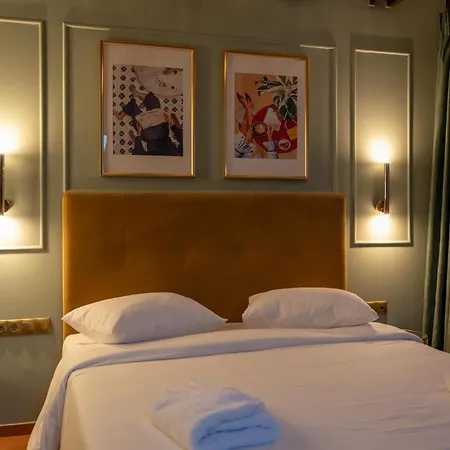 Hotel L The Writer's House Gythio