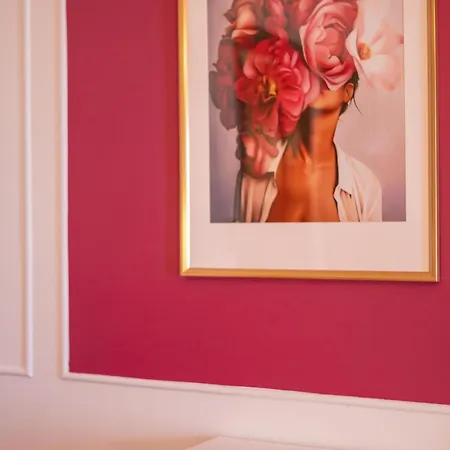 L The Writer's House Gythio