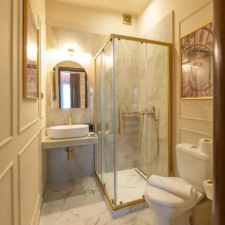 L The Writer's House Hotel