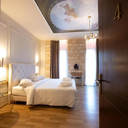 Hotel L The Writer's House