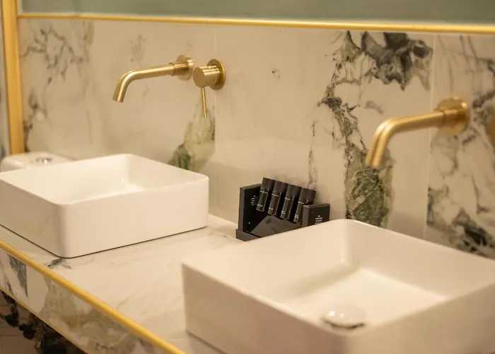 Ξενοδοχείο L The Writer's House *