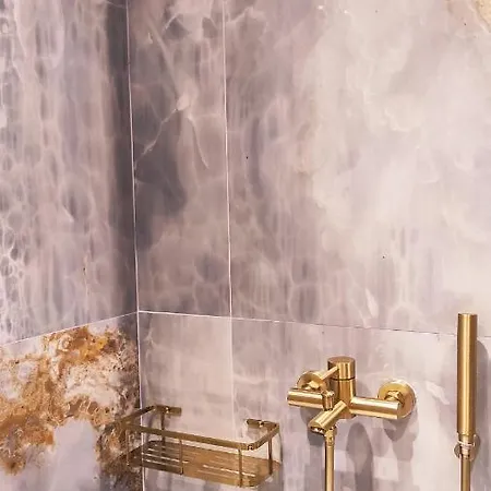 L The Writer's House * Gythio