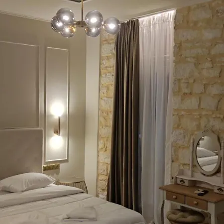 L The Writer's House