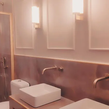 Hotel L The Writer's House