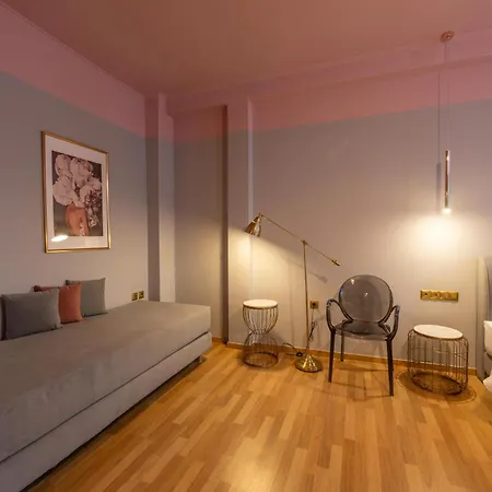 L The Writer's House Gythio