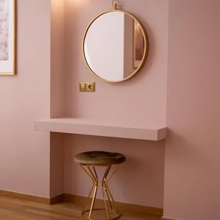 L The Writer's House