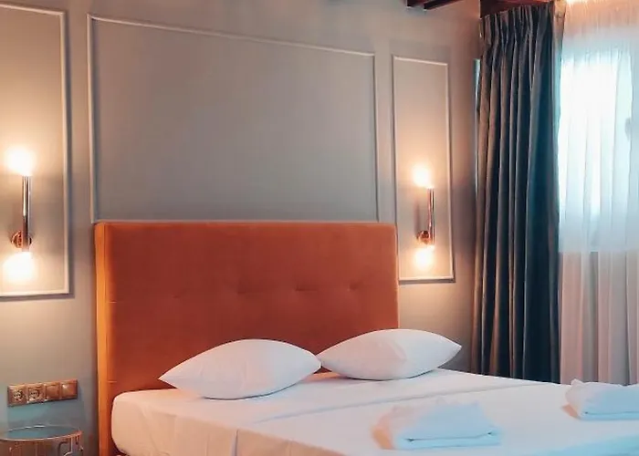 L The Writer's House