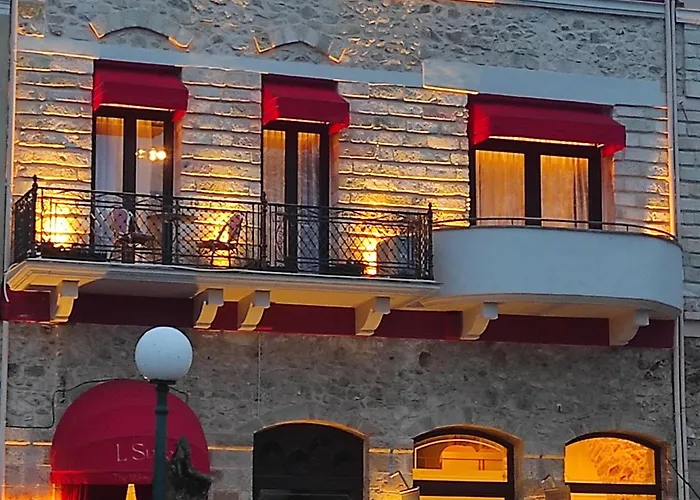 Отель L The Writer's House Гитион