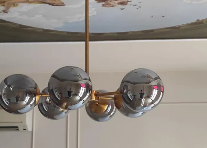 L The Writer's House *