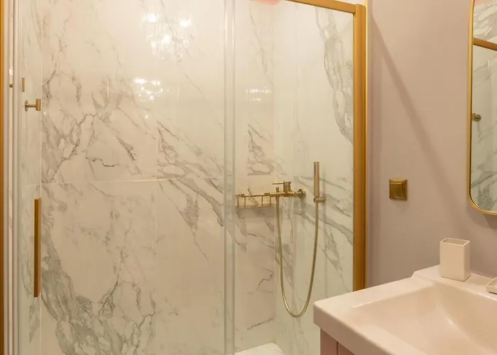 L The Writer's House Gythio