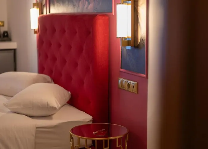 L The Writer's House Hotel