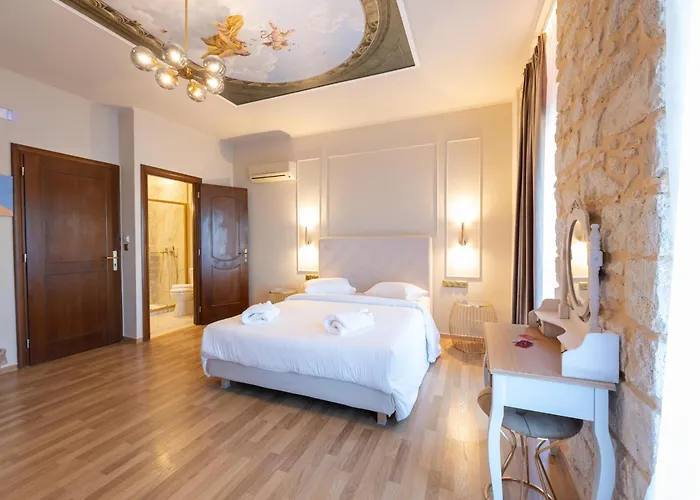 Hotel L The Writer's House